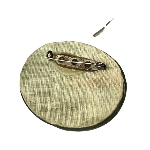 Vintage Handmade Eyeglass lens pin brooch angels white green gold - Picture 3 of 4